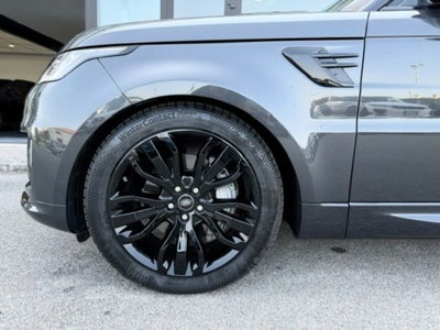 Land Rover Range Rover Sport 3.0D l6 249 CV HSE Dynamic Stealth (7)