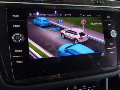 Volkswagen Tiguan 2.0 TDI 150 CV SCR DSG 4MOTION R-Line (16)
