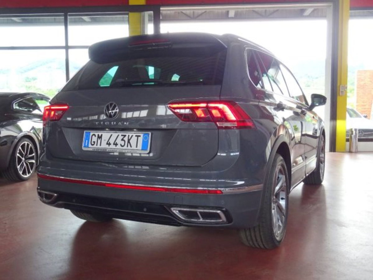 Volkswagen Tiguan 2.0 TDI 150 CV SCR DSG 4MOTION R-Line (5)
