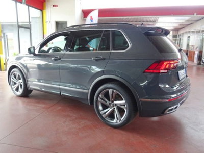 Volkswagen Tiguan 2.0 TDI 150 CV SCR DSG 4MOTION R-Line (6)