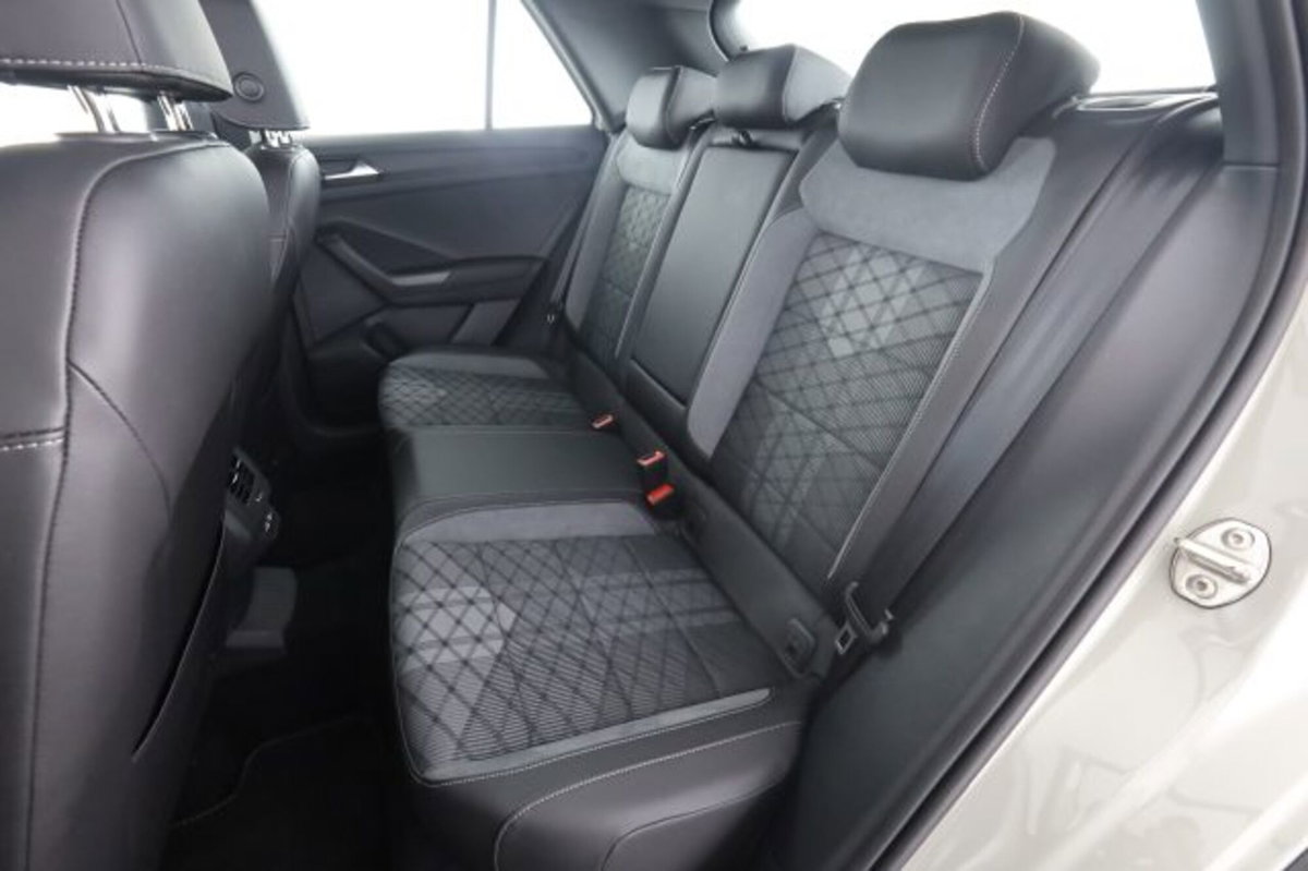 Volkswagen T-Roc 1.0 TSI R-Line (3)