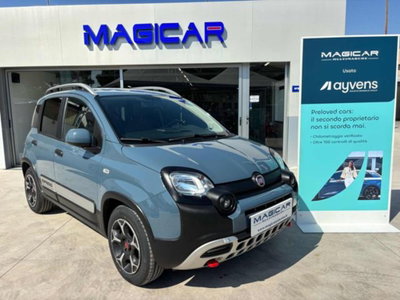 Fiat Panda Cross 1.0 firefly hybrid Cross s&s 70cv 5p.ti usata