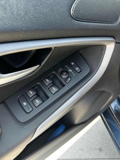 Volvo V40 D2 'eco' Momentum (12)