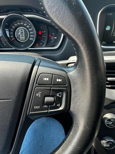 Volvo V40 D2 'eco' Momentum (18)