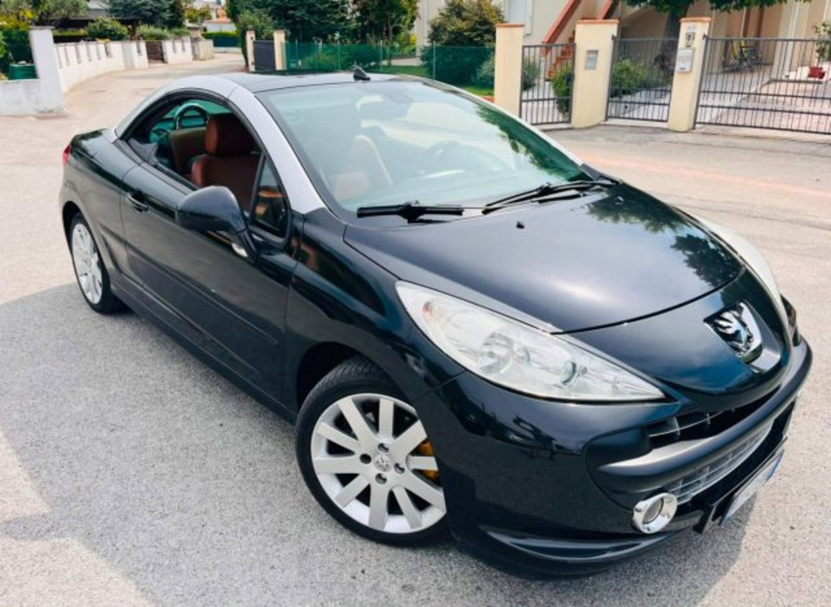 Peugeot 207 Cabrio VTi 120CV CC aut. Féline
