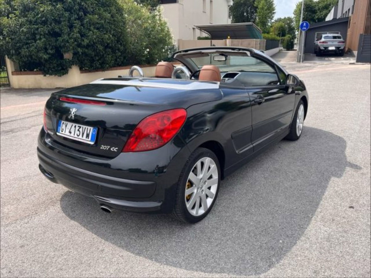 Peugeot 207 Cabrio VTi 120CV CC aut. Féline (11)