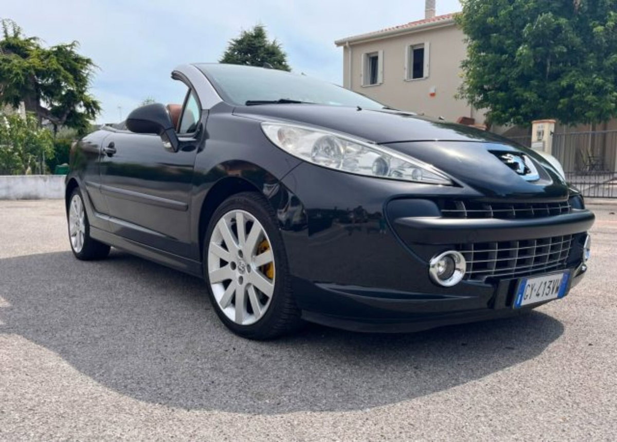 Peugeot 207 Cabrio VTi 120CV CC aut. Féline (17)