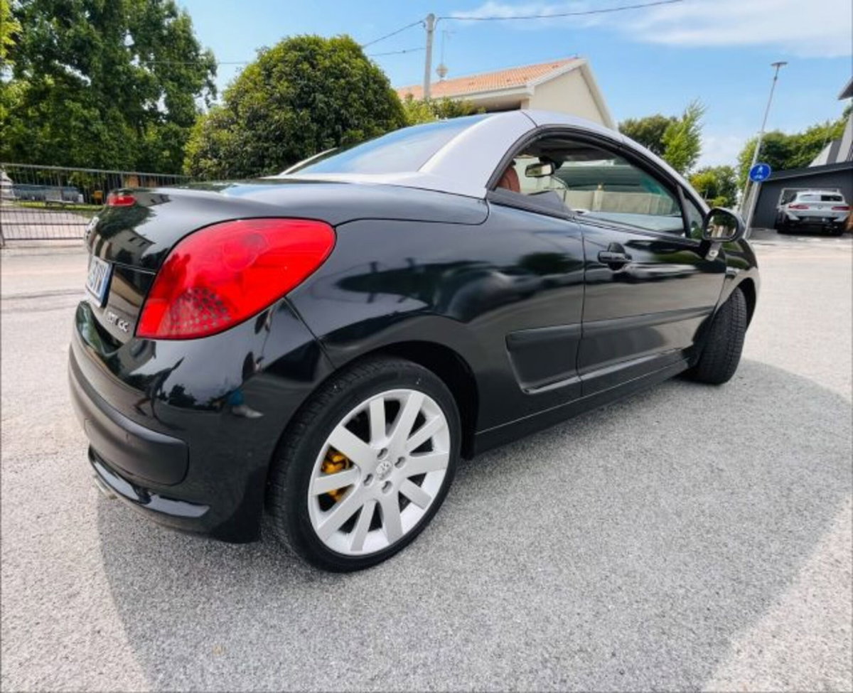 Peugeot 207 Cabrio VTi 120CV CC aut. Féline (18)
