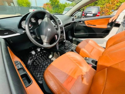 Peugeot 207 Cabrio VTi 120CV CC aut. Féline (7)