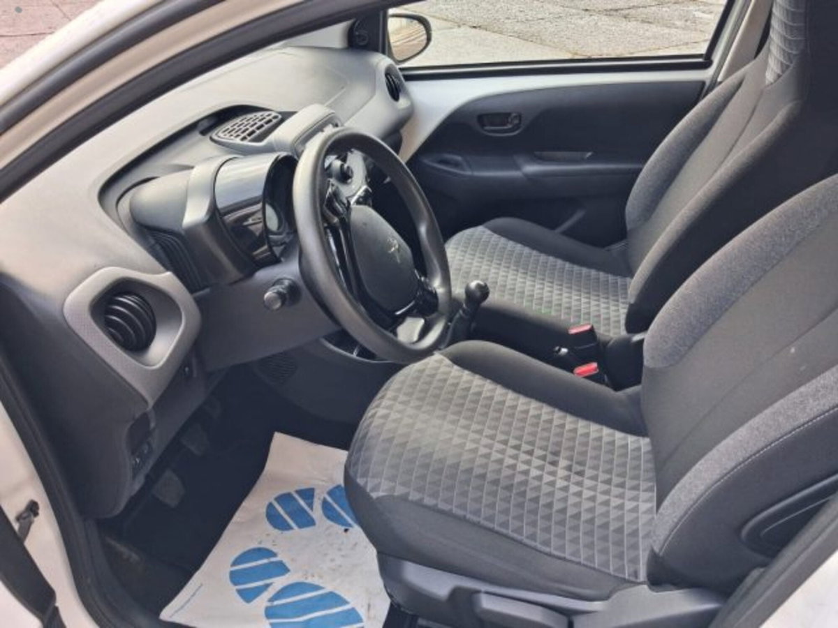 Peugeot 108 72 5 porte Active (15)