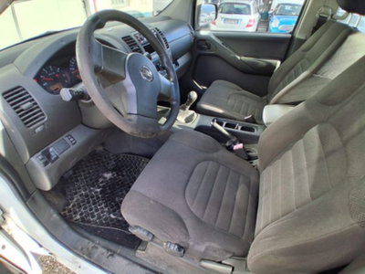 Nissan Navara 2.5 dCi 4 porte Double Cab XE (16)