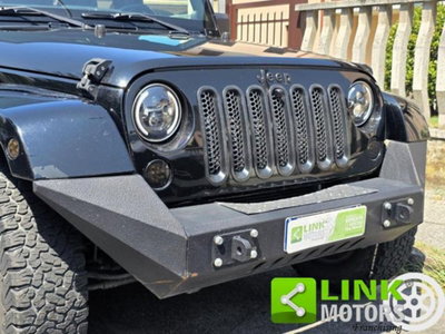 Jeep Wrangler Unlimited 2.8 CRD DPF Sahara (13)
