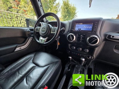 Jeep Wrangler Unlimited 2.8 CRD DPF Sahara (16)