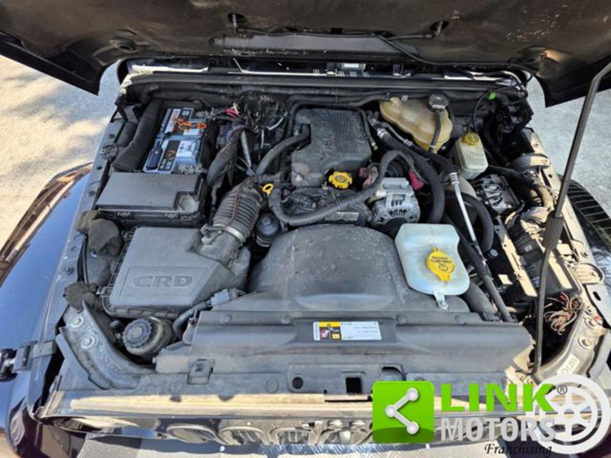 Jeep Wrangler Unlimited 2.8 CRD DPF Sahara (20)