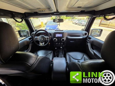 Jeep Wrangler Unlimited 2.8 CRD DPF Sahara (5)