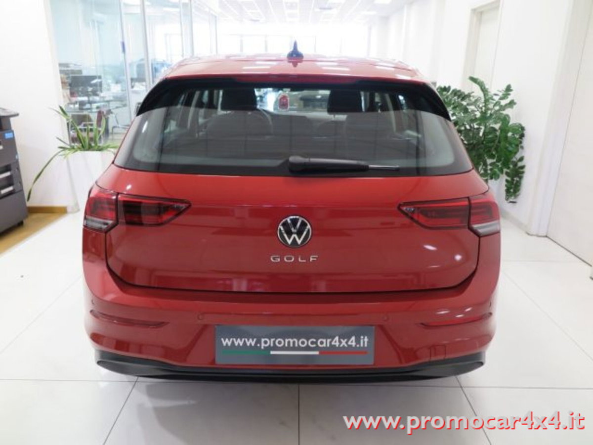 Volkswagen Golf 1.0 TSI EVO Life (5)