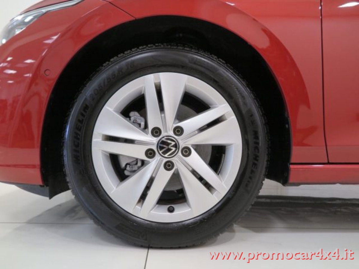 Volkswagen Golf 1.0 TSI EVO Life (7)