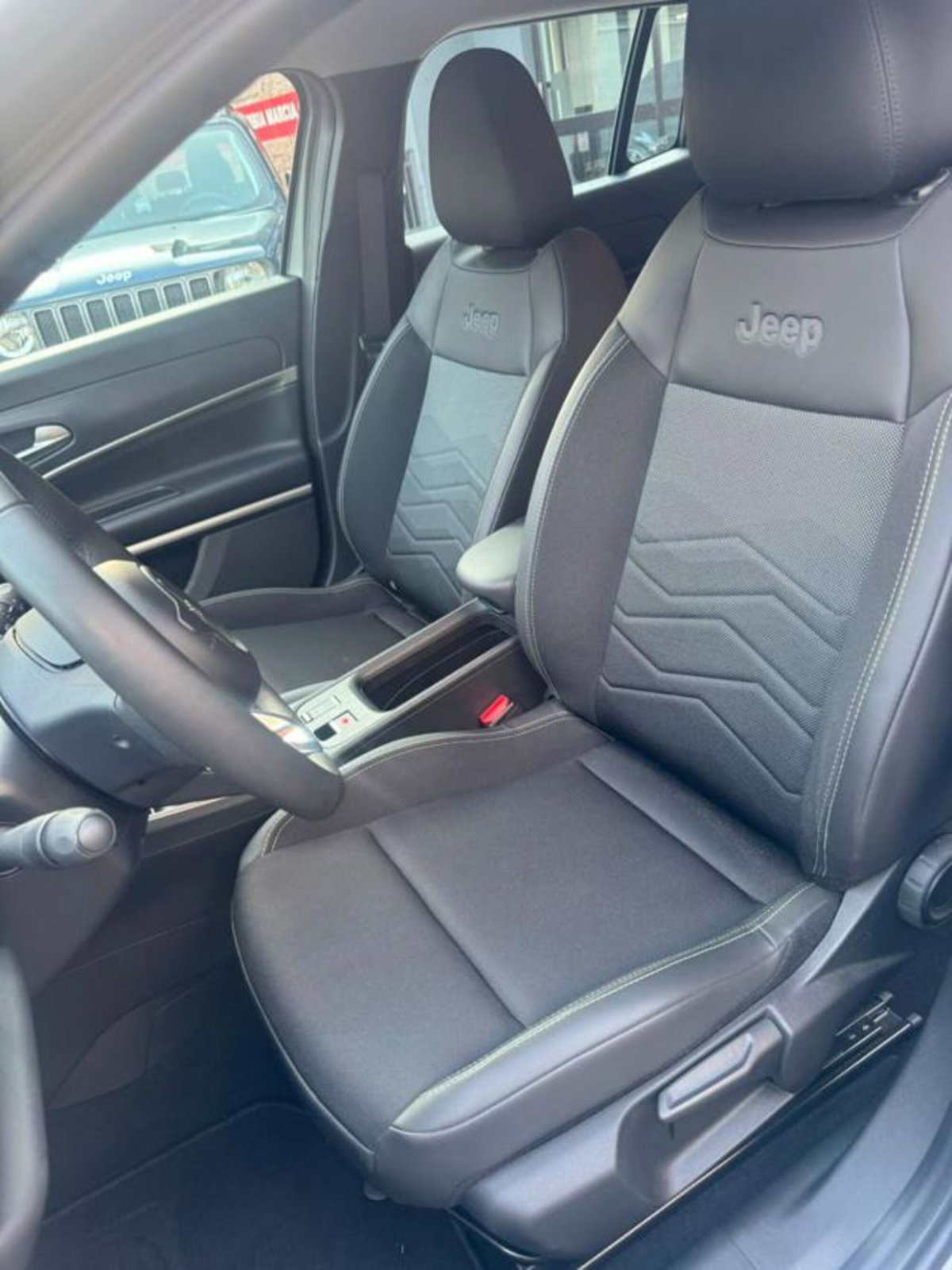 Jeep Avenger 1.2 turbo Longitude fwd 100cv (9)