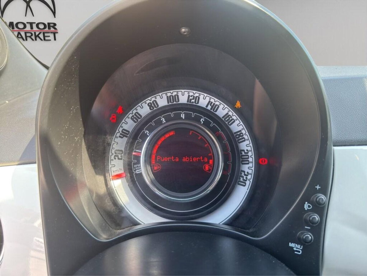 Fiat 500 1.0 Hybrid Club (11)
