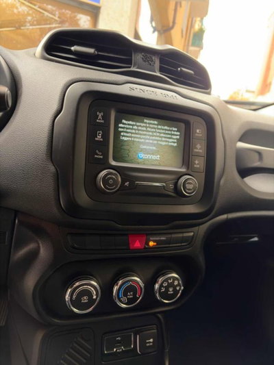 Jeep Renegade 1.6 Mjt 120 CV Longitude (8)