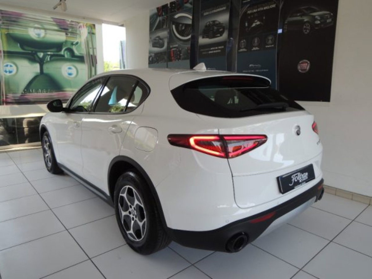 Alfa Romeo Stelvio Stelvio 2.2 Turbodiesel 160 CV AT8 RWD Super Business (4)
