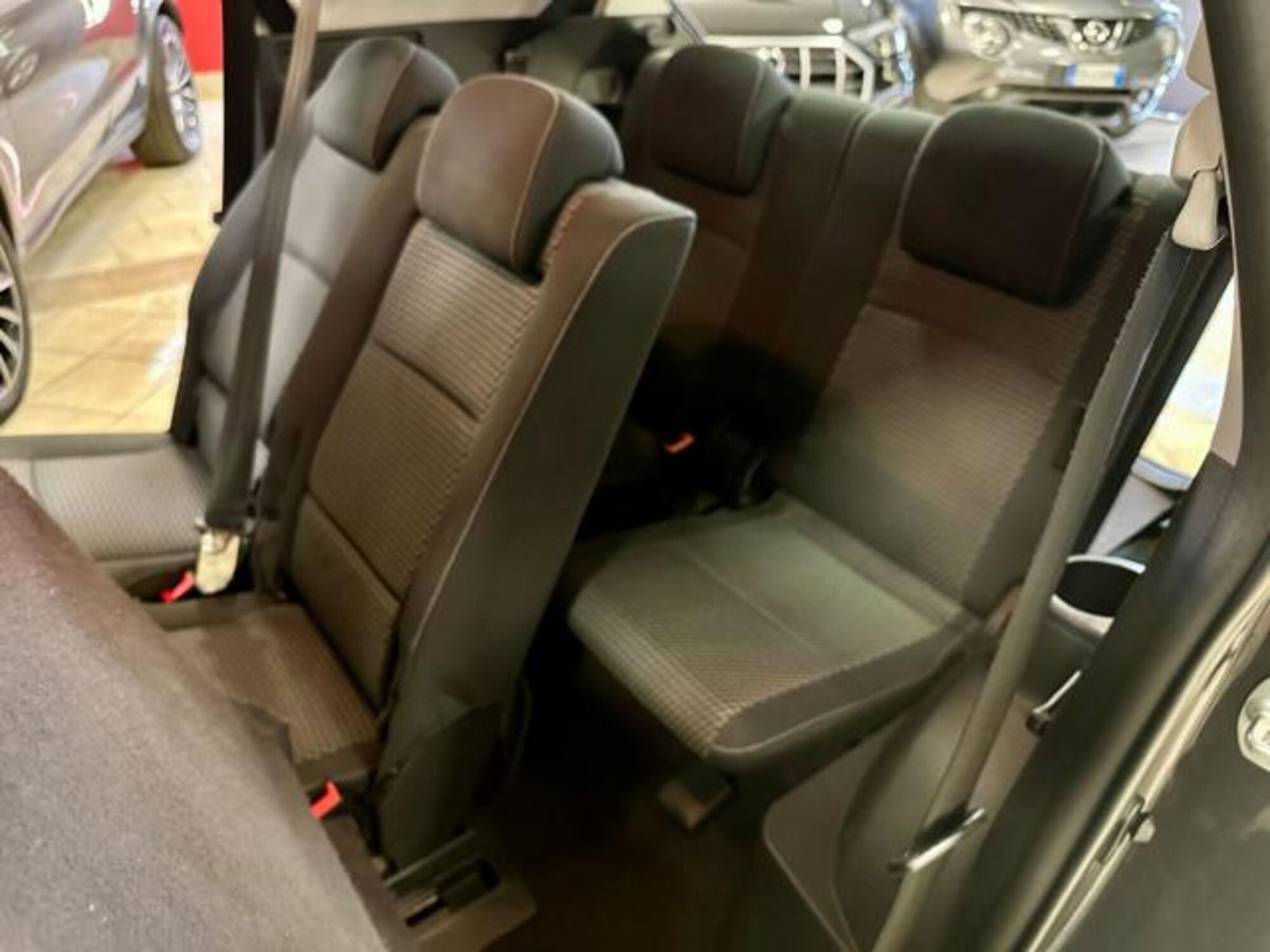 Toyota Verso 1.6 D-4D 7 posti (11)