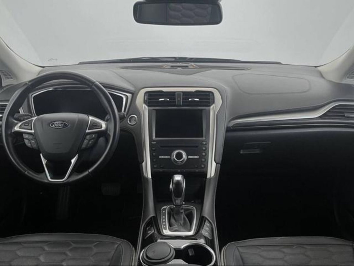 Ford Mondeo Station Wagon Full Hybrid 2.0 187 CV eCVT SW Vignale (14)