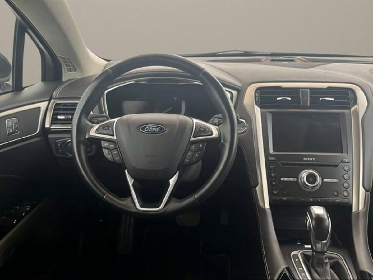 Ford Mondeo Station Wagon Full Hybrid 2.0 187 CV eCVT SW Vignale (15)