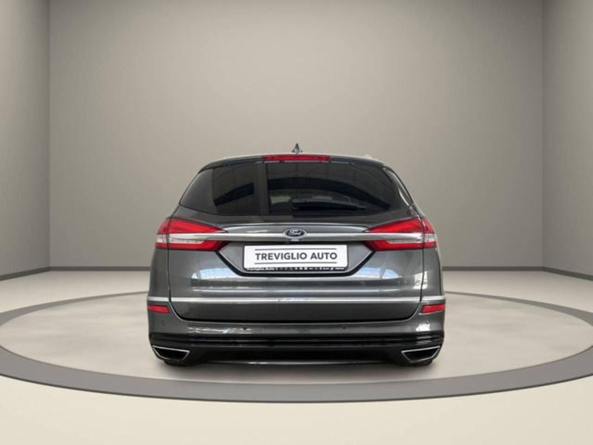 Ford Mondeo Station Wagon Full Hybrid 2.0 187 CV eCVT SW Vignale (6)