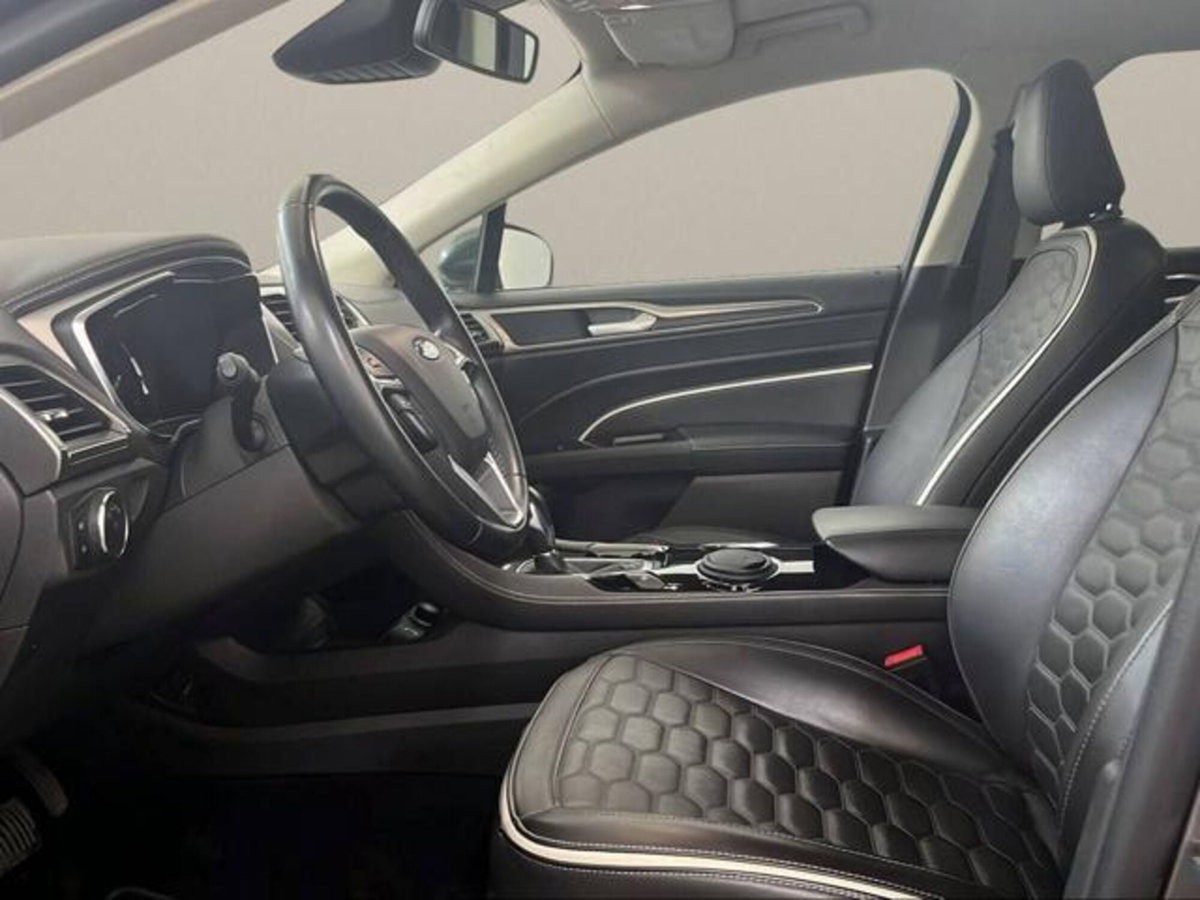 Ford Mondeo Station Wagon Full Hybrid 2.0 187 CV eCVT SW Vignale (8)
