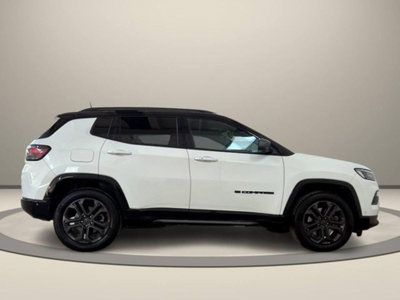 Jeep Compass 1.3 T4 190CV PHEV AT6 4xe 80° Anniversario (4)