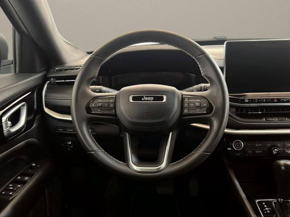 Jeep Compass 1.3 T4 190CV PHEV AT6 4xe 80° Anniversario (14)