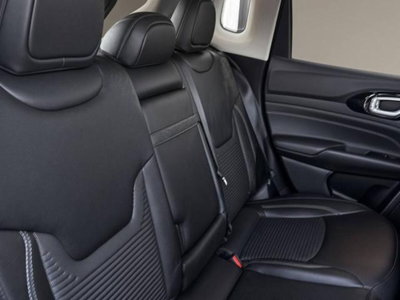 Jeep Compass 1.3 T4 190CV PHEV AT6 4xe Limited (13)