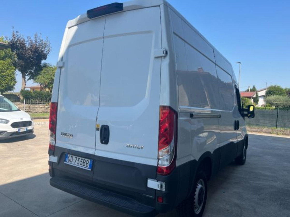 Iveco Daily Furgone 33S12V 2.3 HPT PM-TM Furgone (4)