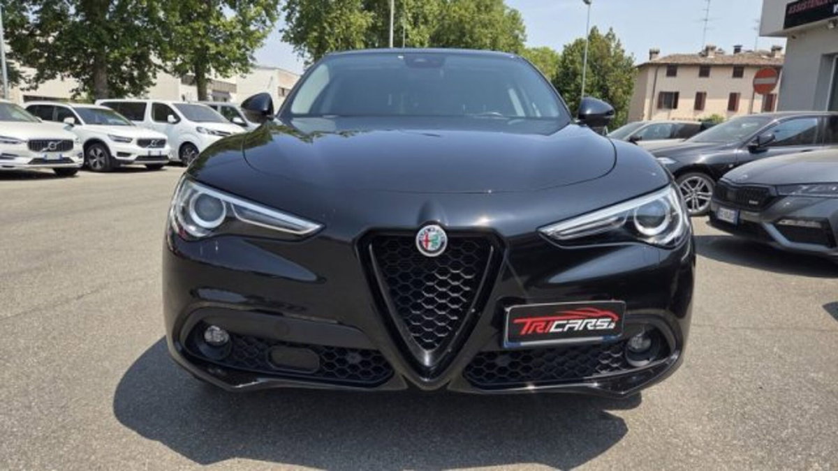 Alfa Romeo Stelvio Stelvio 2.2 Turbodiesel 210 CV AT8 Q4 Veloce (2)