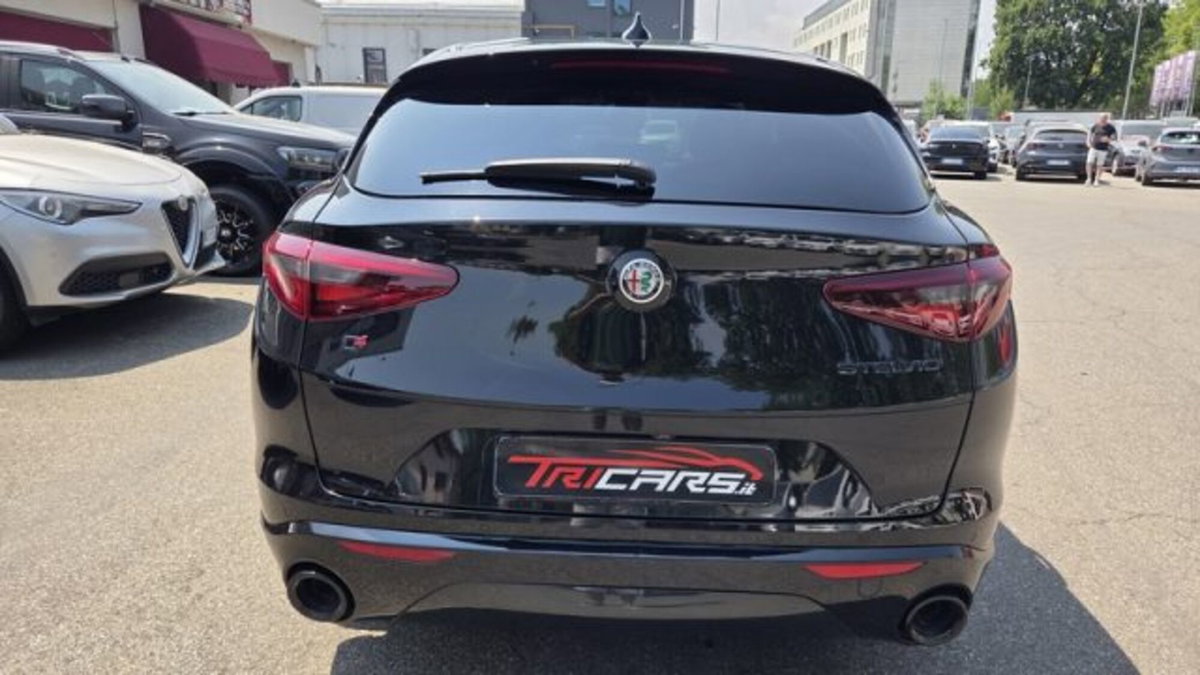Alfa Romeo Stelvio Stelvio 2.2 Turbodiesel 210 CV AT8 Q4 Veloce (4)