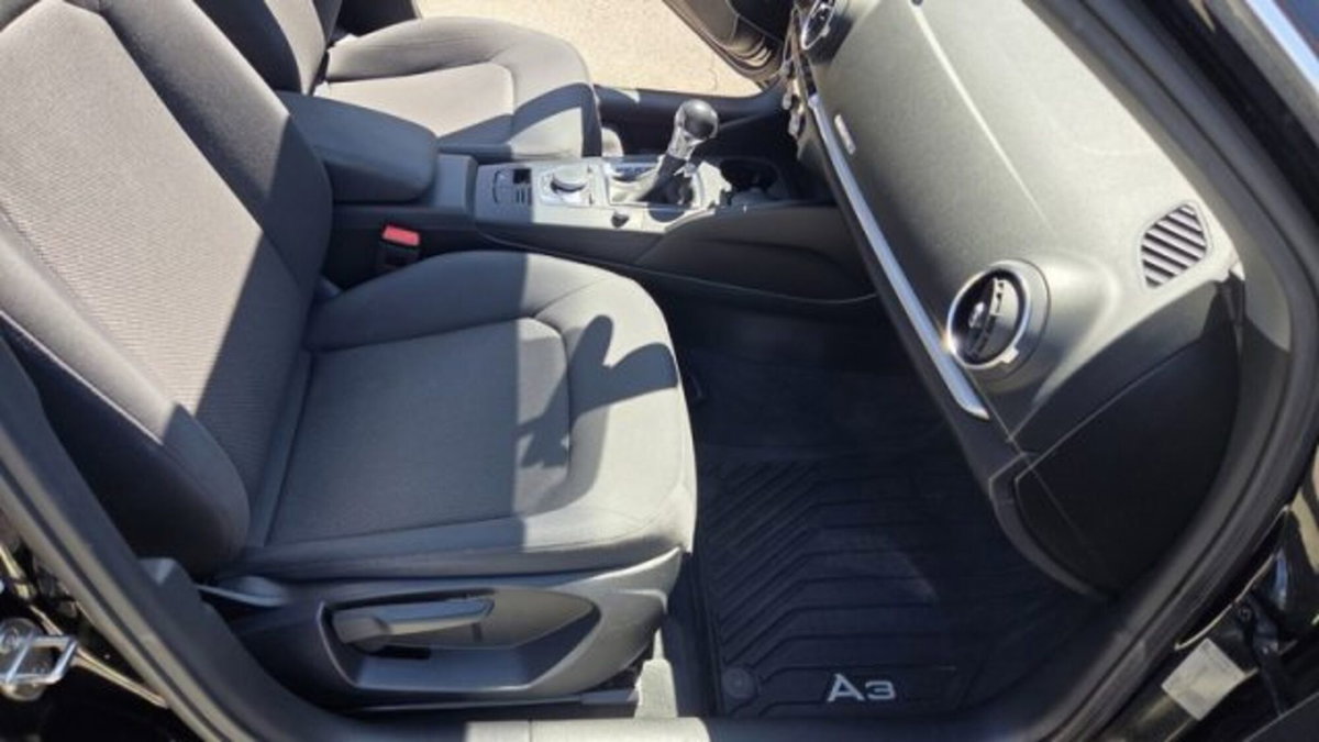 Audi A3 Sportback 30 g-tron S tronic Business (11)