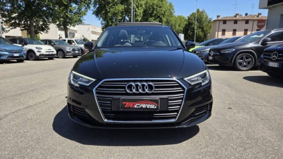 Audi A3 Sportback 30 g-tron S tronic Business (2)