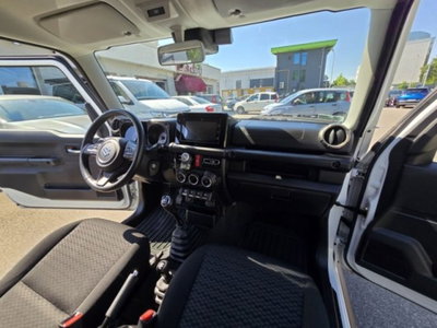 Suzuki Jimny 1.5 5MT Top (9)