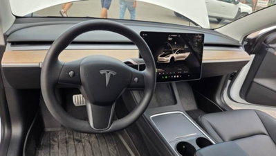 Tesla Model 3 Model 3 Long Range Dual Motor AWD (18)