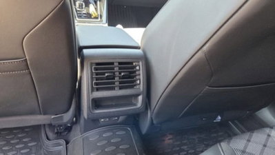 Volkswagen Golf 2.0 TDI 150 CV DSG SCR R-Line (14)