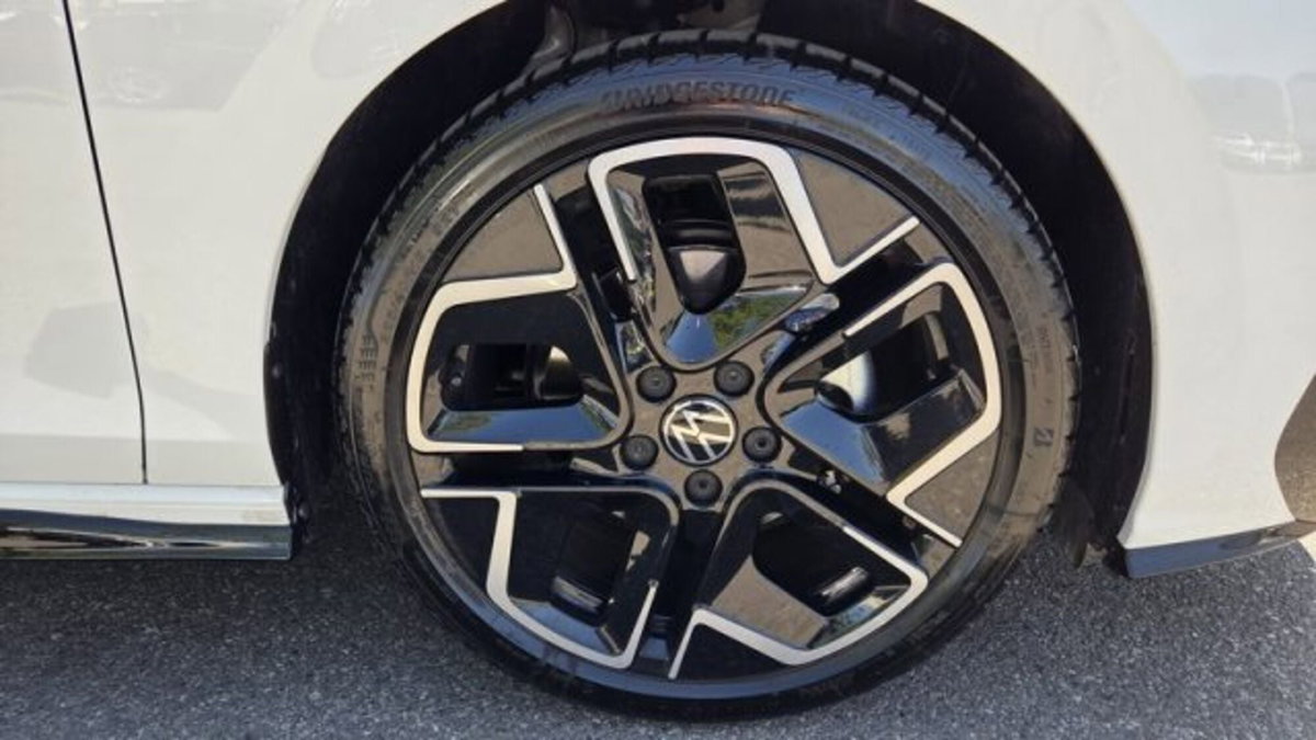 Volkswagen Golf 2.0 TDI 150 CV DSG SCR R-Line (6)