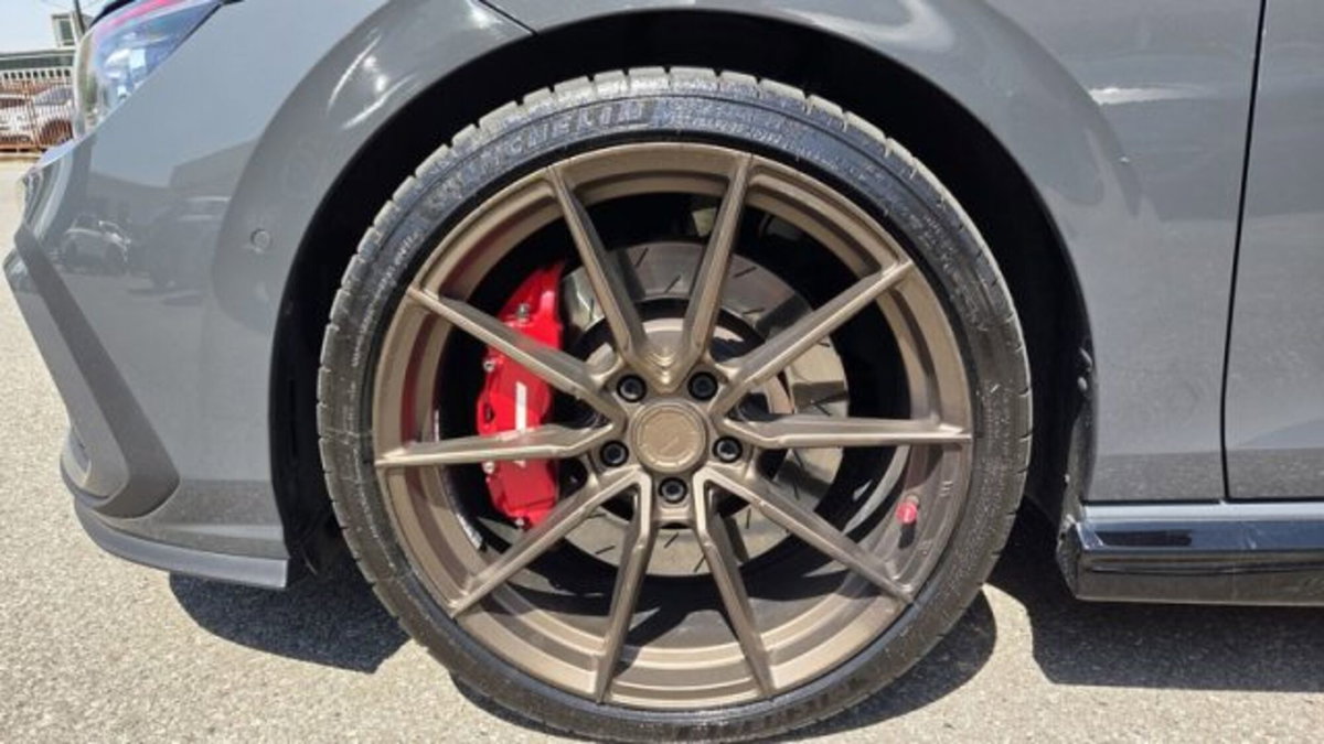 Volkswagen Golf 2.0 tsi GTI MT Ultimate 245cv (16)