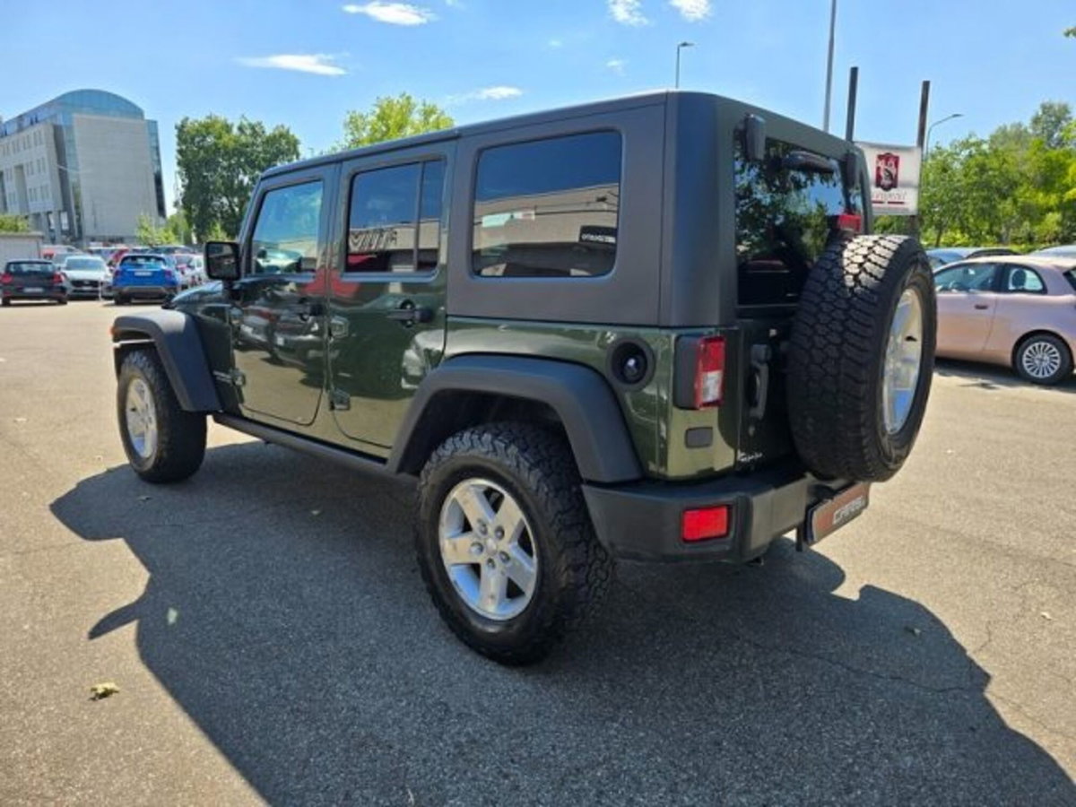 Jeep Wrangler Unlimited 2.8 CRD Rubicon (3)