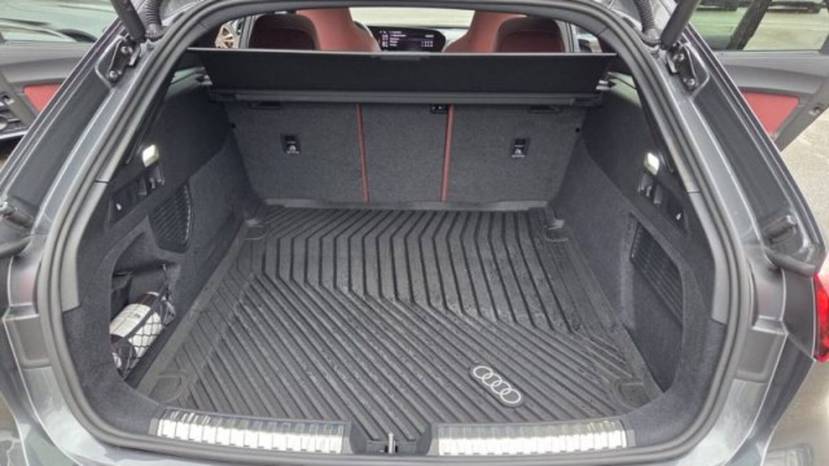 Audi S5 Avant 3.0 tfsi mhev+ sport attitude quattro 367cv s-tronic (16)