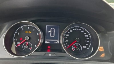 Volkswagen Golf 1.0 TSI 85 CV 5p. Trendline BlueMotion Technology (16)