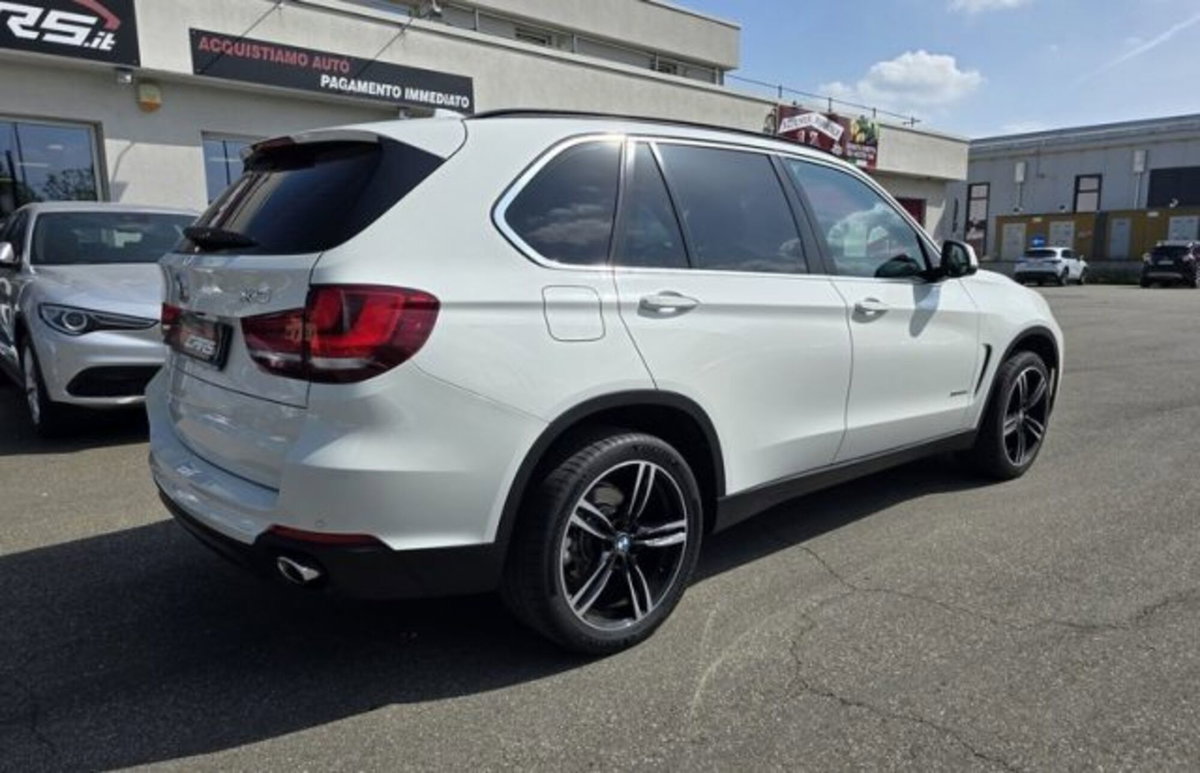 BMW X5 xDrive30d 258CV Business (2)