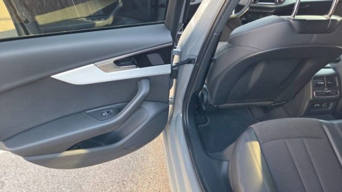 Audi A4 Avant 35 TDI/163 CV S tronic S line edition (17)
