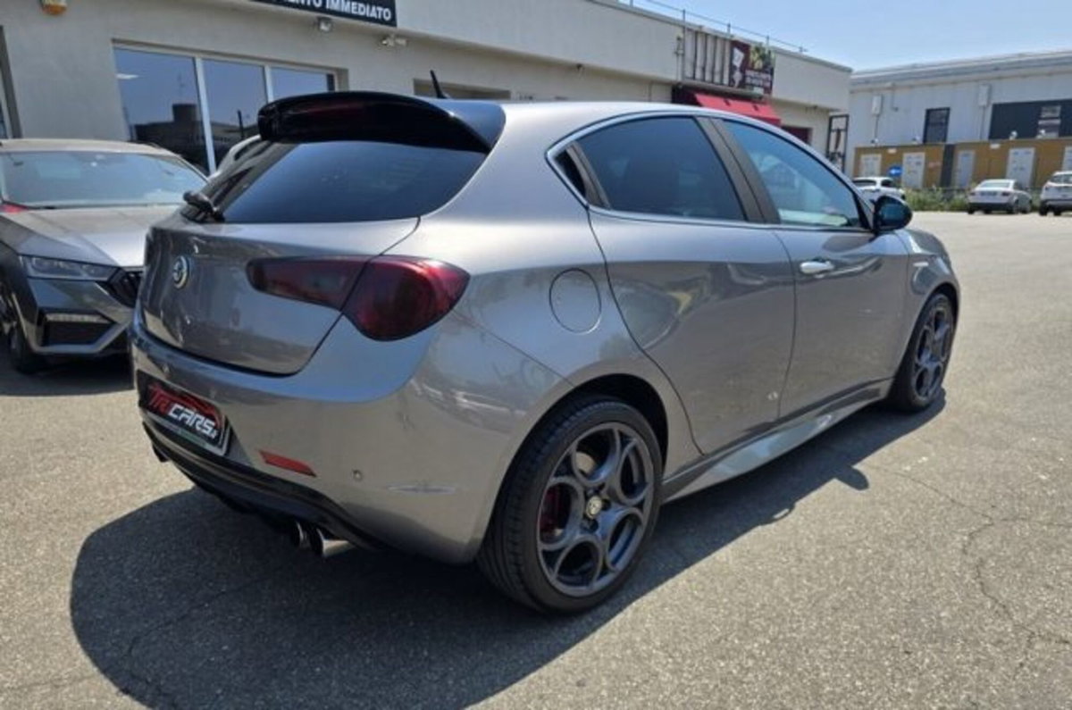 Alfa Romeo Giulietta 1.4 Turbo multiair Sprint 170cv tct (2)