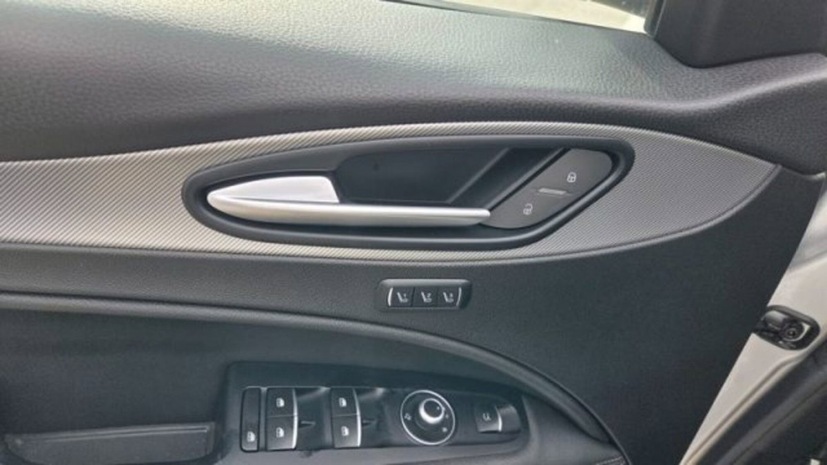 Alfa Romeo Stelvio Stelvio 2.2 Turbodiesel 210 CV AT8 Q4 Executive (16)